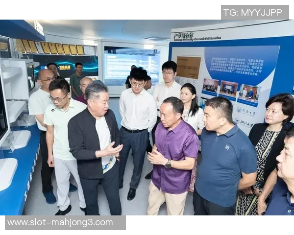 黄丽专访回顾和平精英发展历程与未来展望的深度对话实时新闻